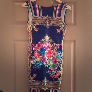 Codigo brand mid length fitted dress. Sz small.